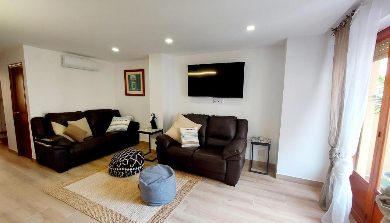 "Campello Beachside Duplex, Coastal Escape, Only 50 Meters From Sea" エル・カンページョ エクステリア 写真